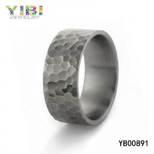 Flat men hammer titanium ring, men wedding bands